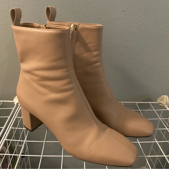 Beige chelsea boots - Picture 2 of 9